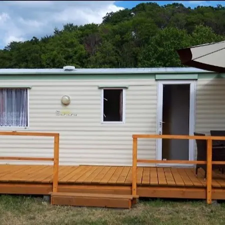 U Rybaka Wapnica ロッジ